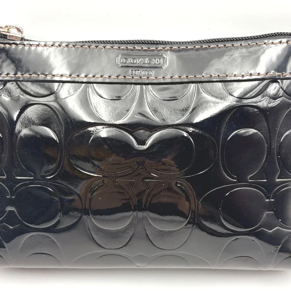 Coach Wristlet Black Patent Leather‎ Signature C Embossed Monogram